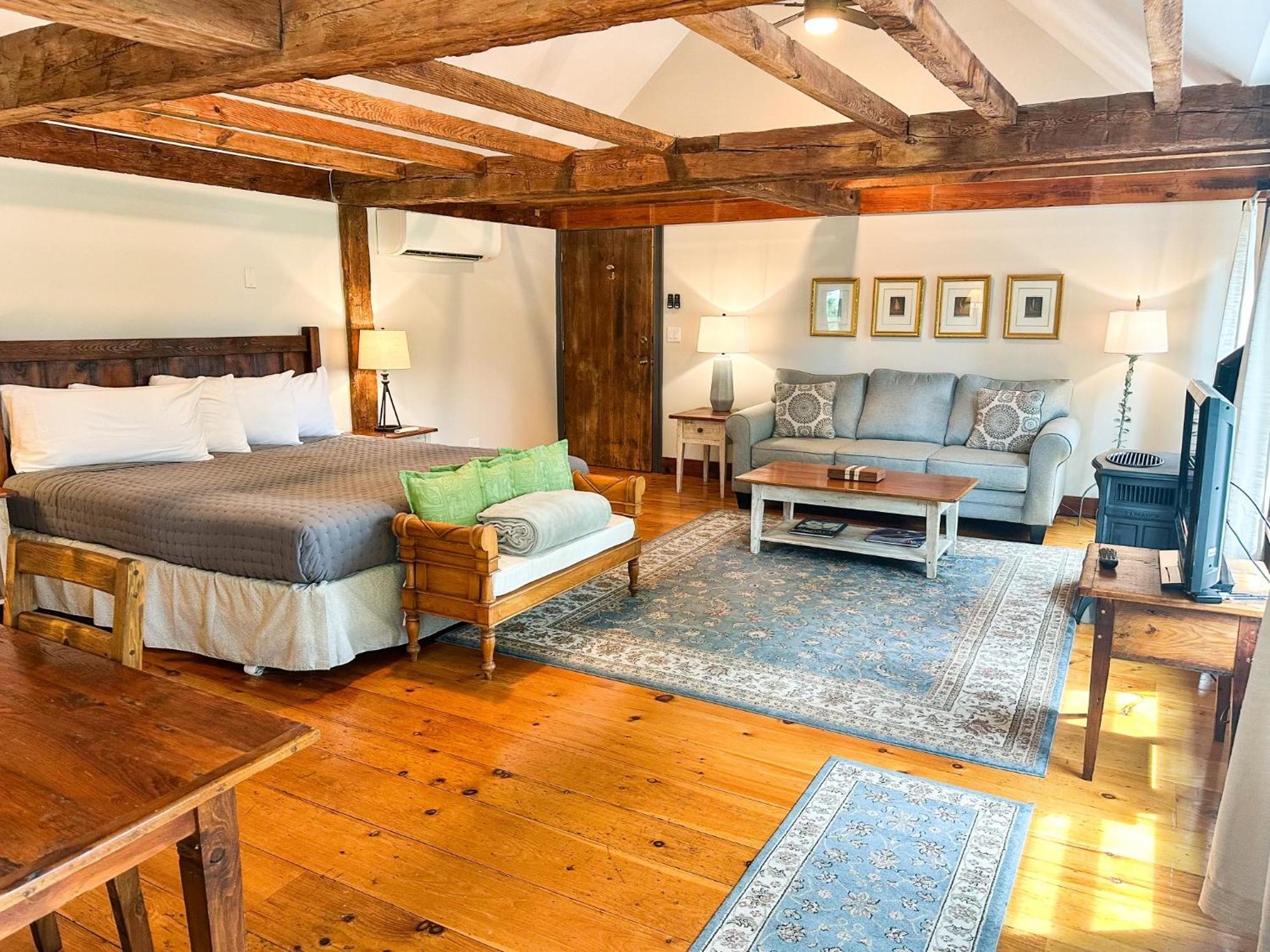 The Black Walnut Inn Amherst Zewnętrze zdjęcie